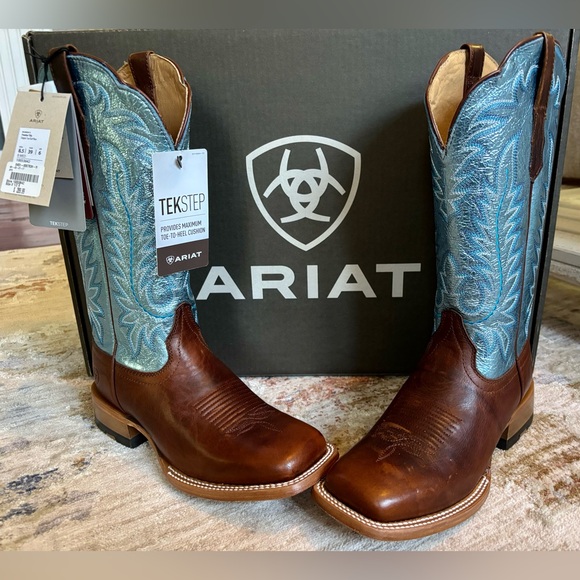 NWT! Ariat TekStep Women’s Boots